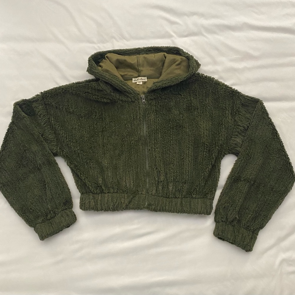 Derek Heart Cropped Sweater  Size Large